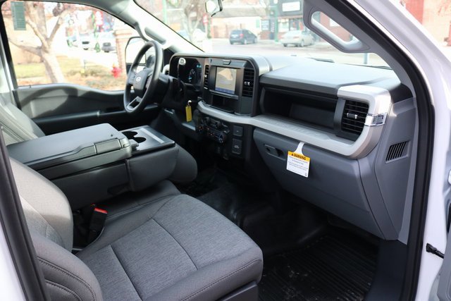 New 2026 Ford F250 XL w/ XL Chrome Package image 21
