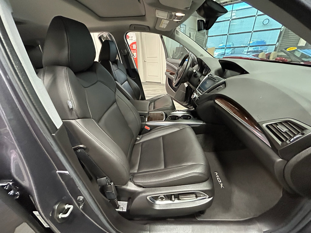 Used 2020 Acura MDX SH-AWD image 42