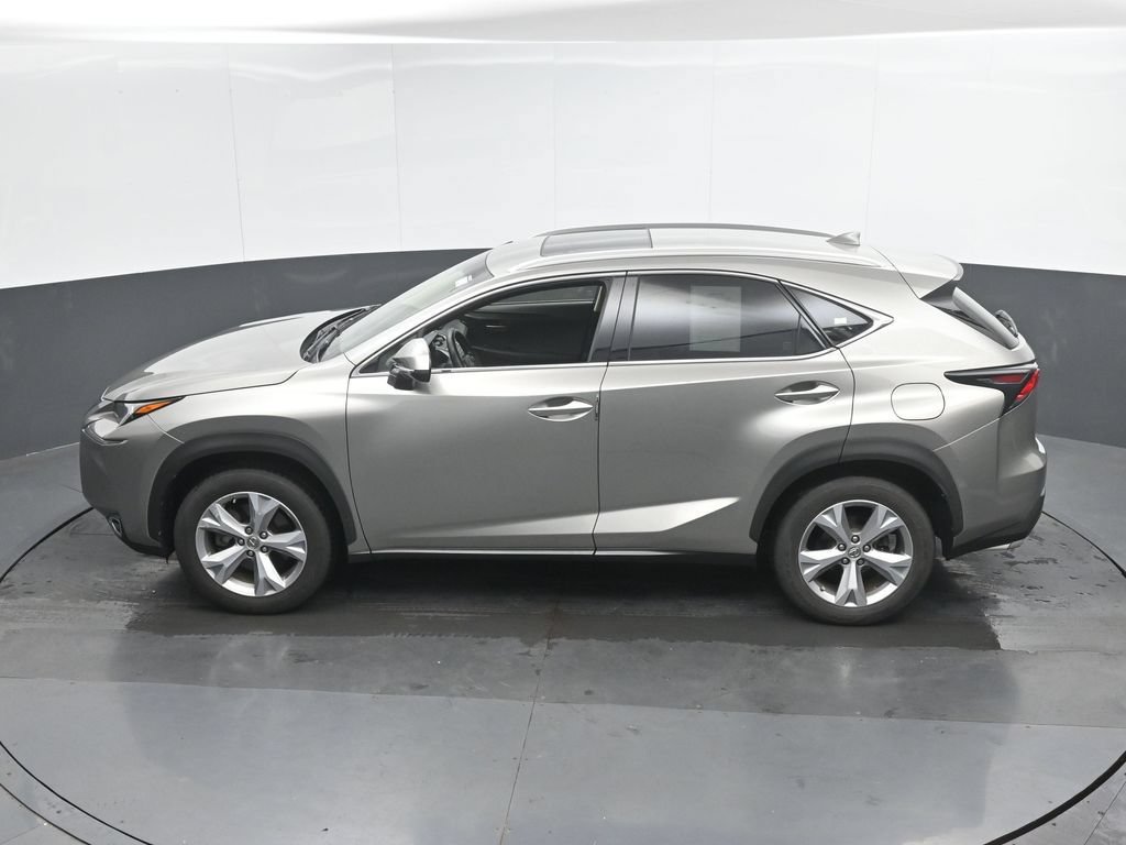 Used 2017 Lexus NX 200t AWD w/ Premium Package image 35