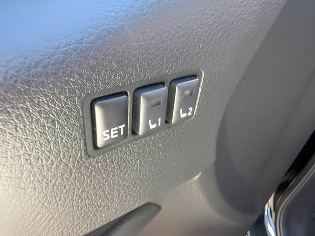 Used 2018 Nissan Rogue SV w/ Premium Package AWD/4WD image 9