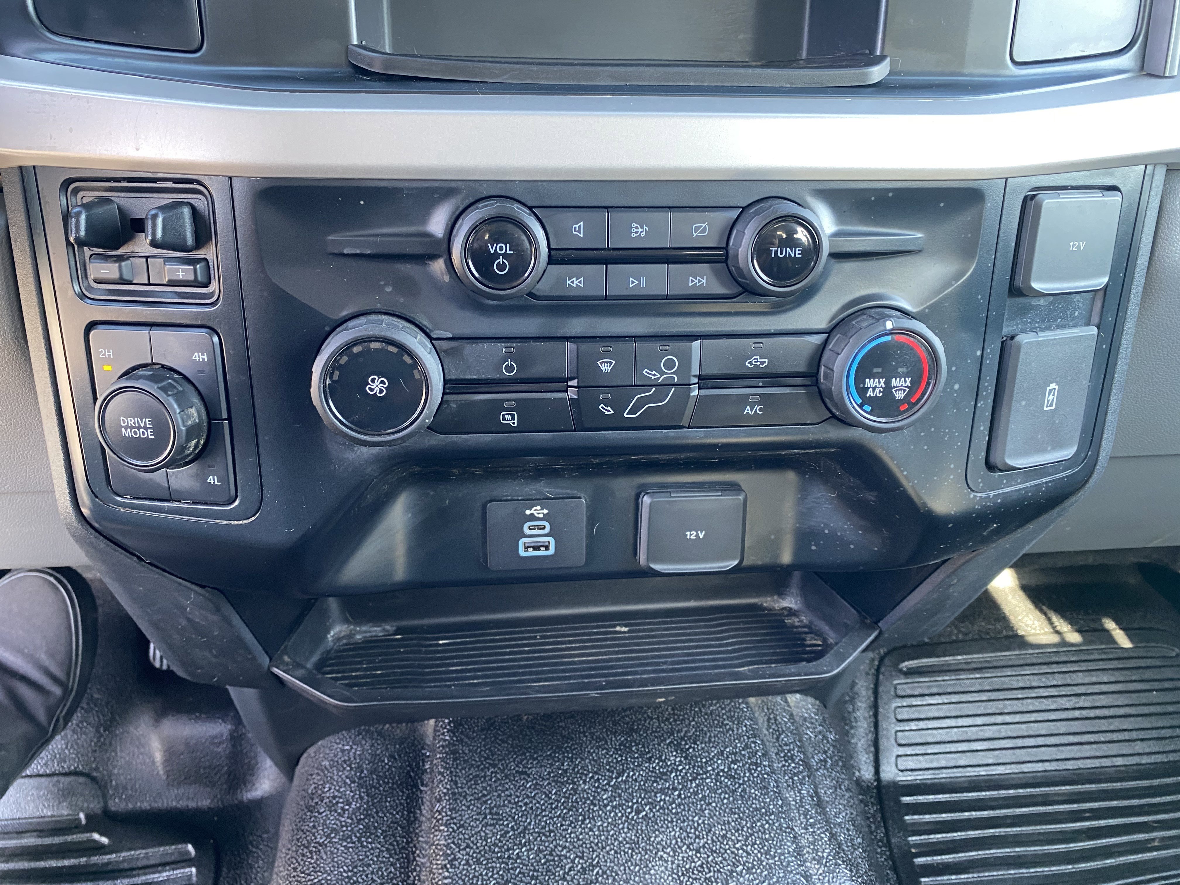 Used 2023 Ford F350 XL w/ XL Driver Assist Package image 24