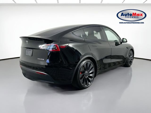 Used 2023 Tesla Model Y Performance image 2