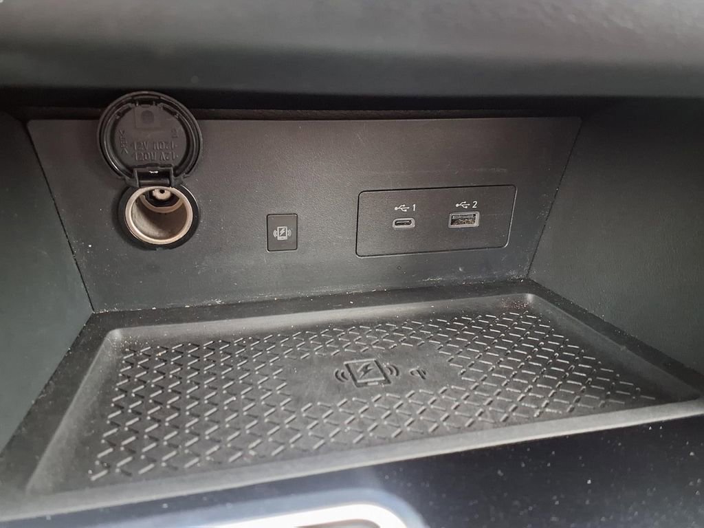 Certified 2025 Nissan Pathfinder SL image 8