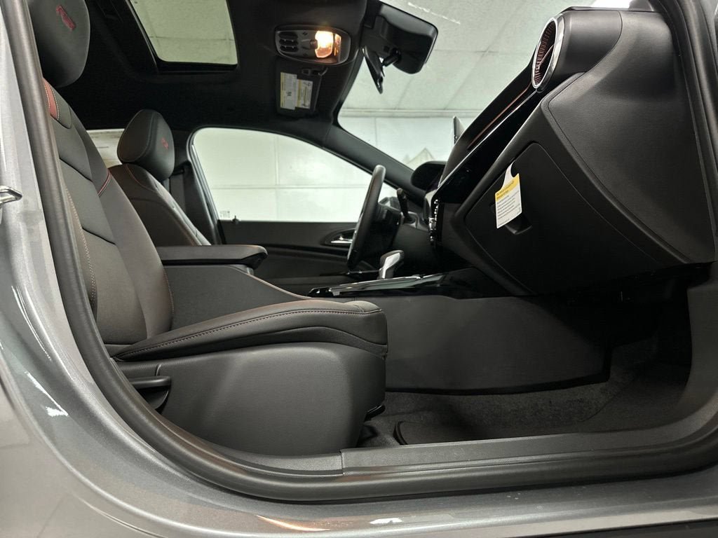 New 2026 Chevrolet Trax RS w/ Sunroof Package FWD image 24