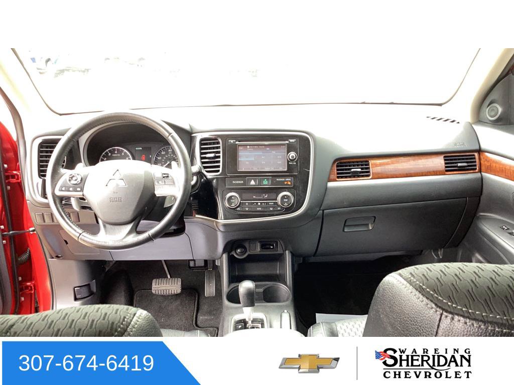 Used 2015 Mitsubishi Outlander GT AWD/4WD image 9