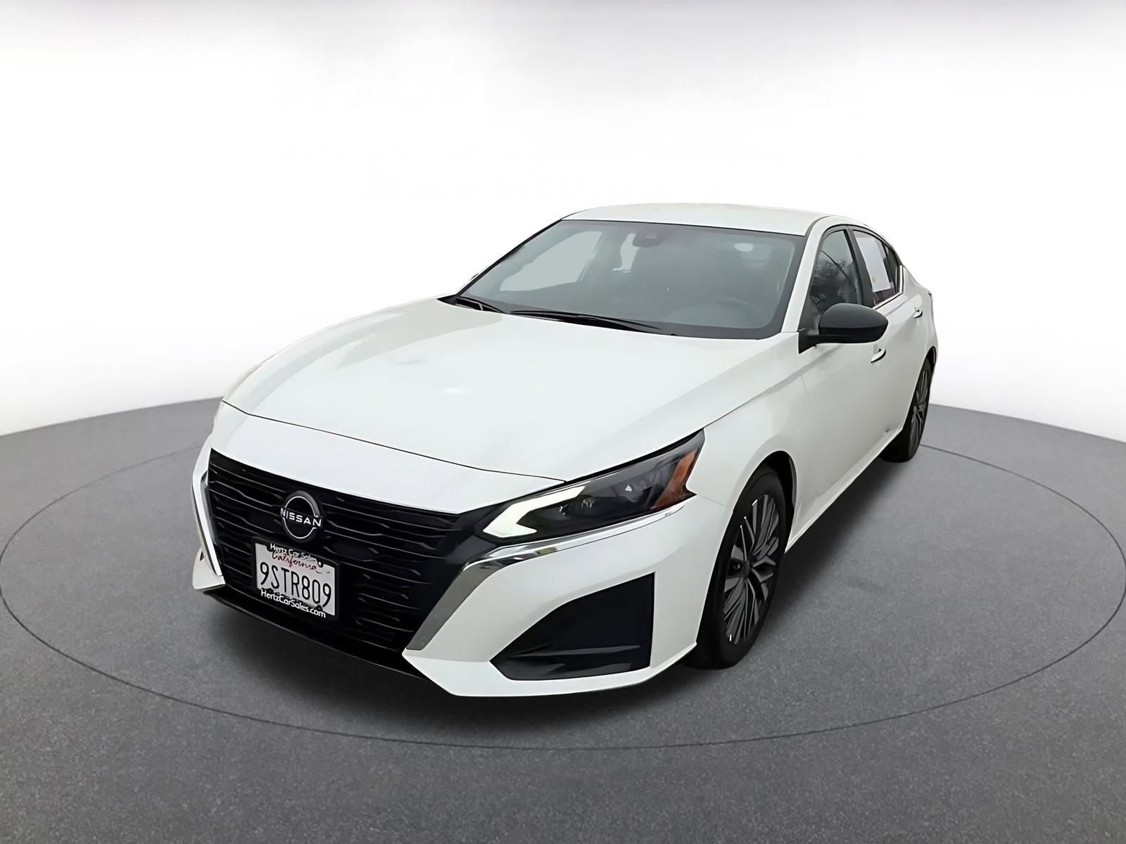 Used 2025 Nissan Altima 2.5 SV image 7