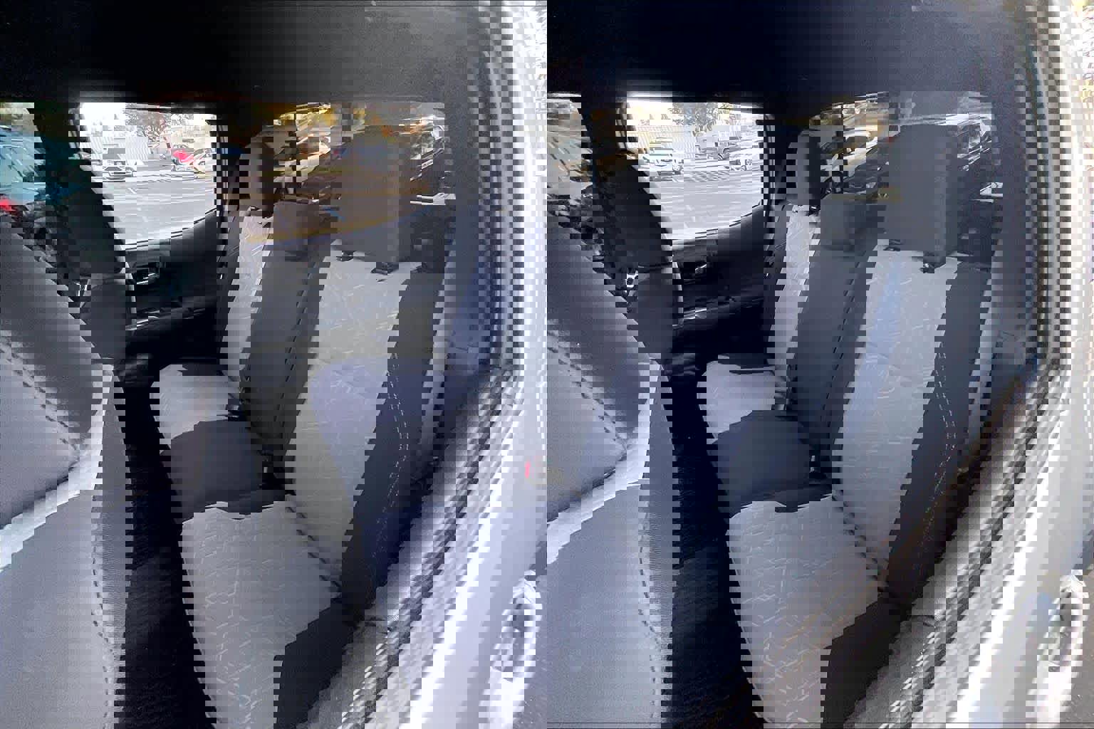 Used 2022 Toyota Tacoma TRD Off-Road image 26