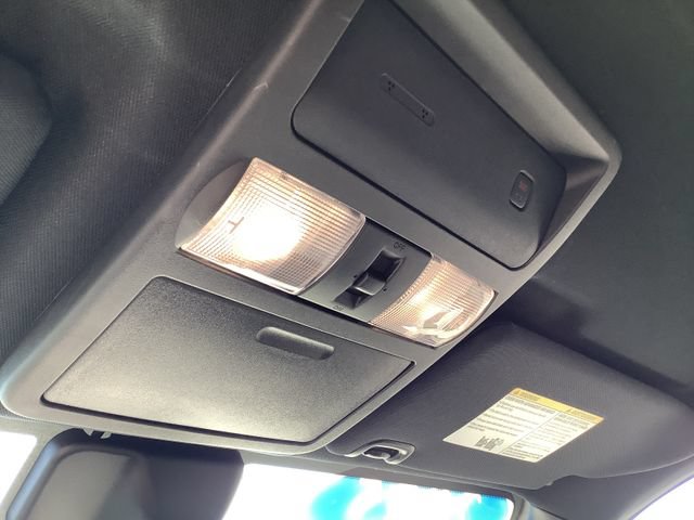 Used 2025 Nissan Frontier PRO-4X AWD/4WD image 19