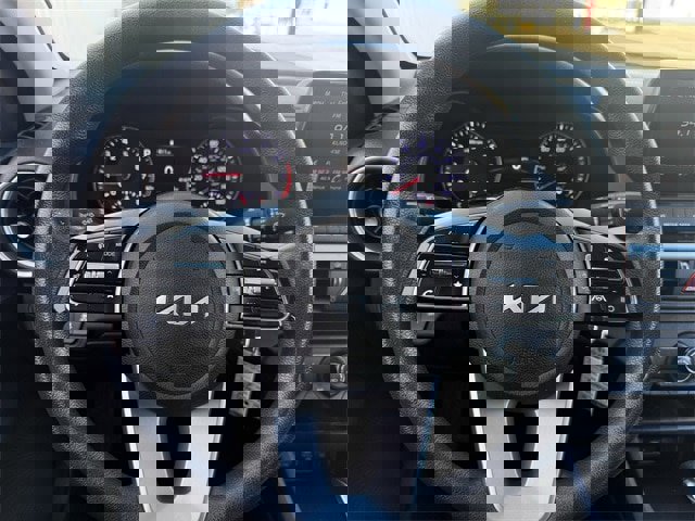 Used 2024 Kia Forte LXS image 12