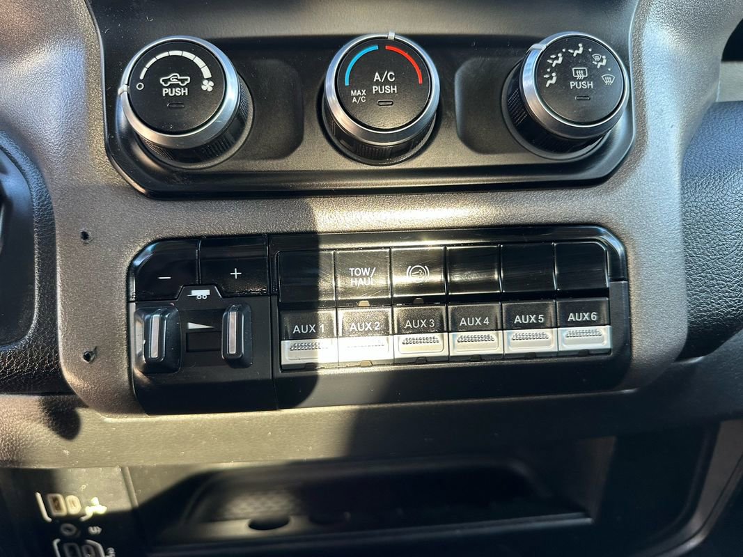 Used 2019 RAM 3500 Tradesman AWD/4WD image 40