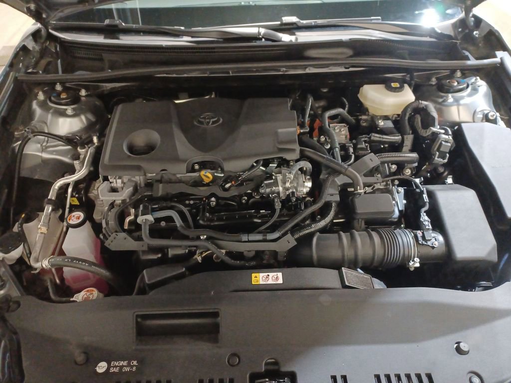 Used 2025 Toyota Camry XSE FWD image 18