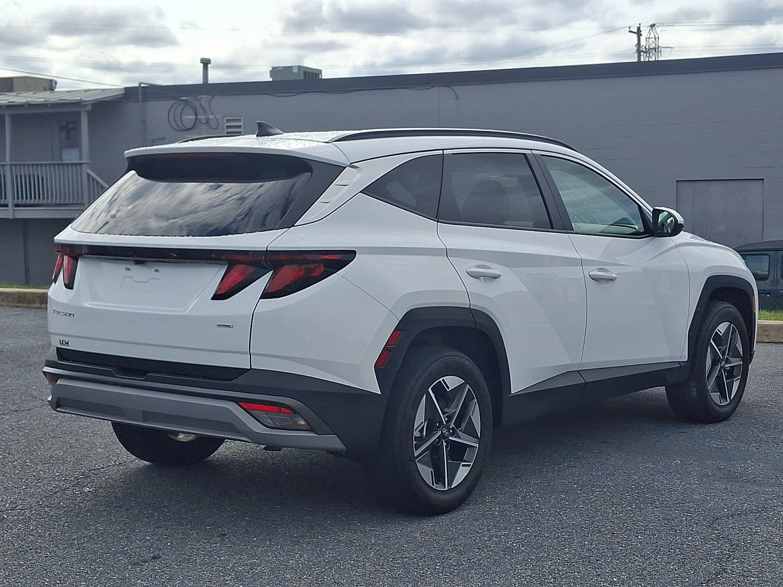 Certified 2025 Hyundai Tucson SEL AWD/4WD image 5