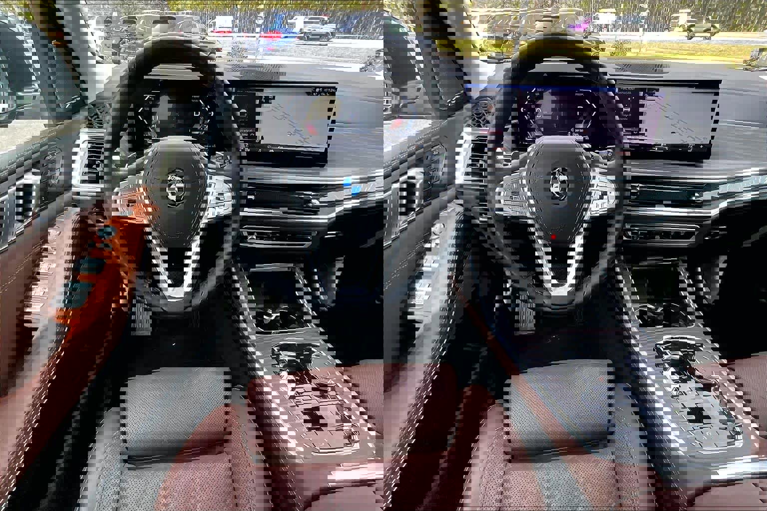 Certified 2024 BMW X7 xDrive40i w/ Premium Package image 6