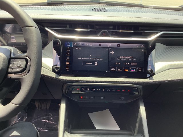 New 2026 Jeep Cherokee Laredo AWD/4WD image 17