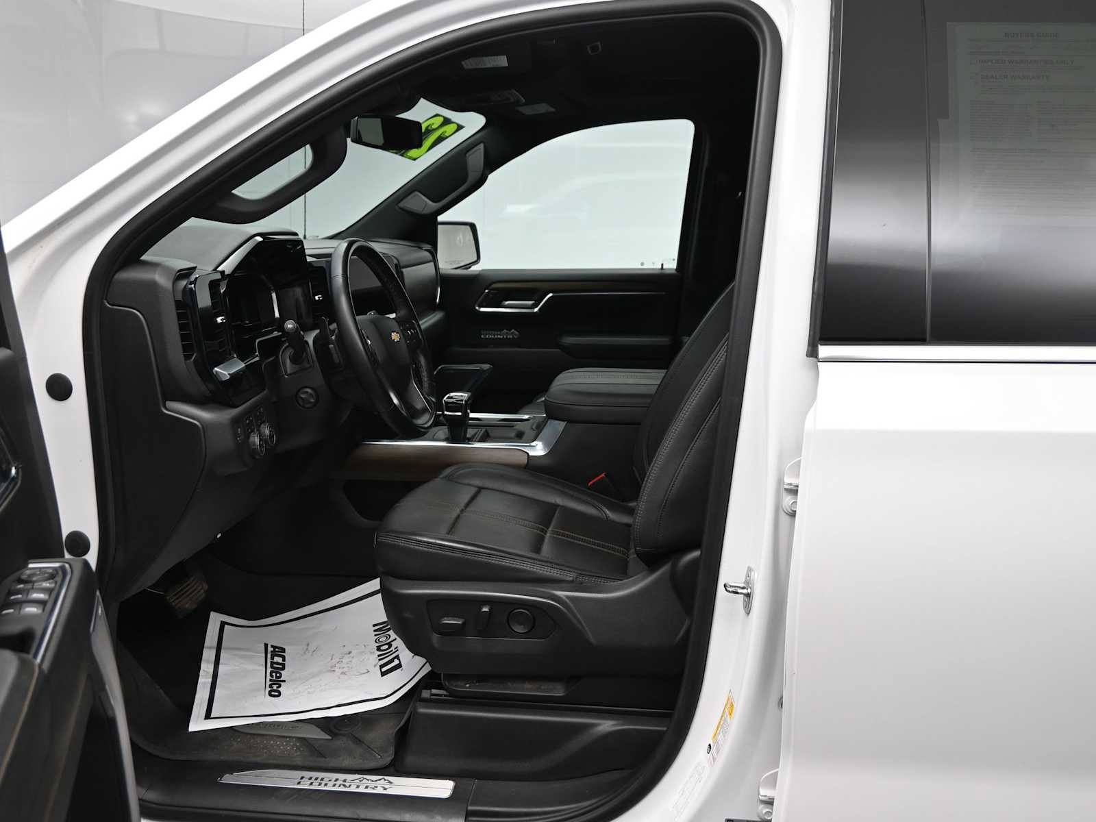 Used 2023 Chevrolet Silverado 1500 High Country w/ High Country Premium Package image 5