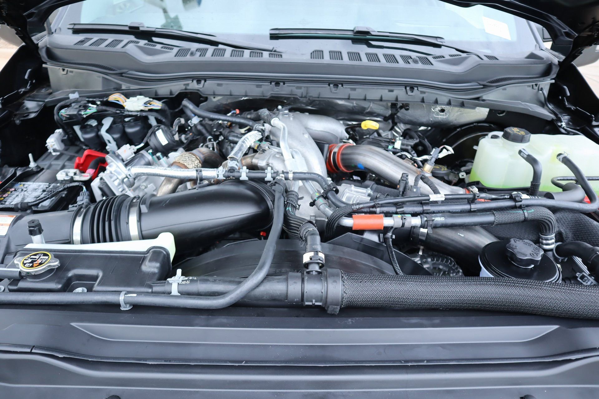 New 2026 Ford F250 Lariat w/ Black Appearance Package image 22