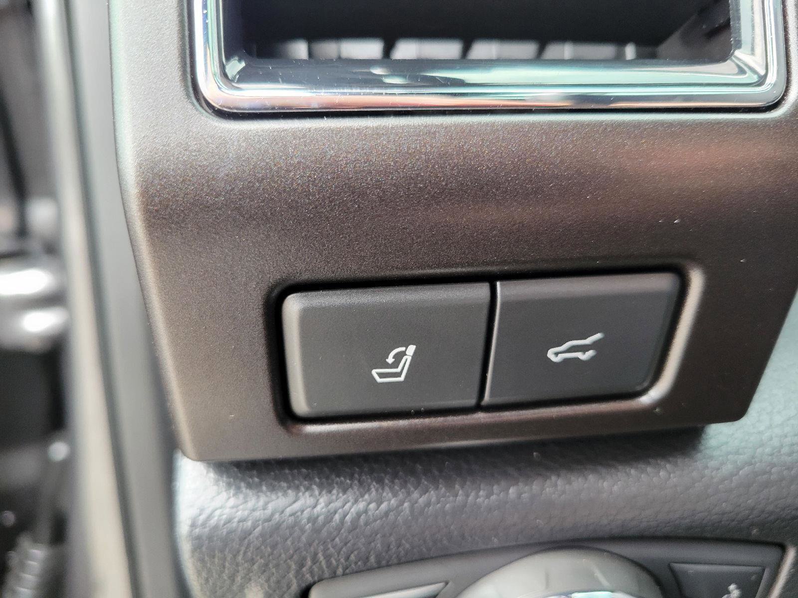 Used 2019 Ford Expedition Limited w/ Equipment Group 302A image 10