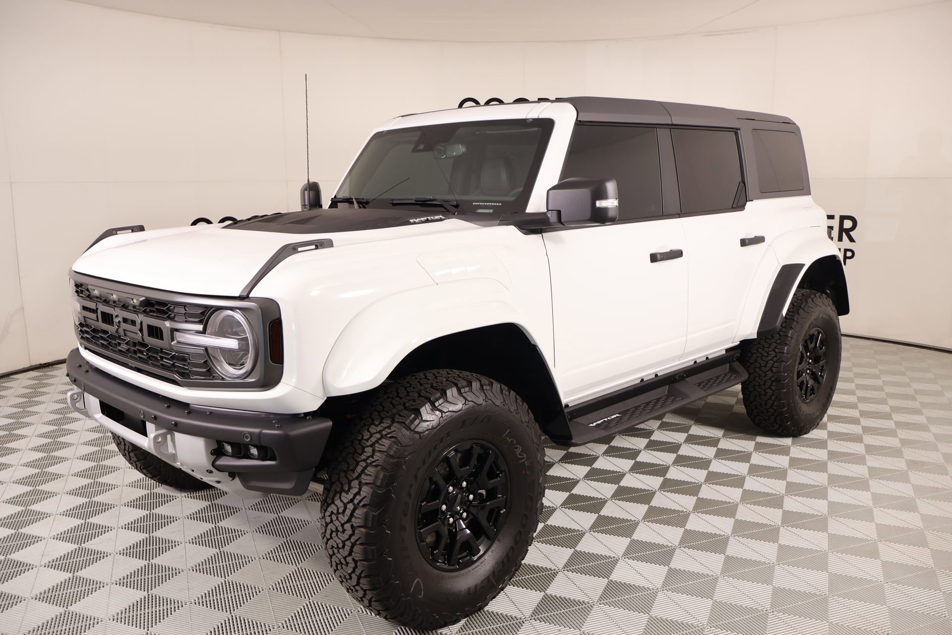 Used 2024 Ford Bronco Raptor AWD/4WD image 11