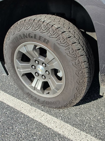 Used 2018 Chevrolet Tahoe LS w/ Skid Plate Package AWD/4WD image 9