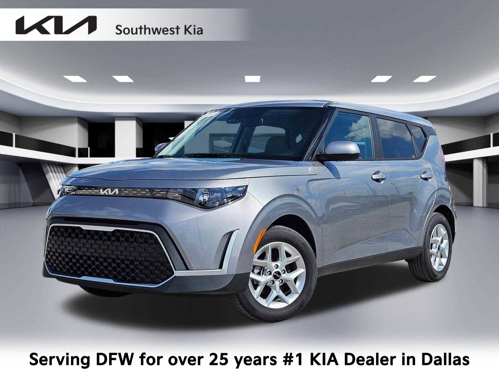 Certified 2025 Kia Soul LX FWD image 1