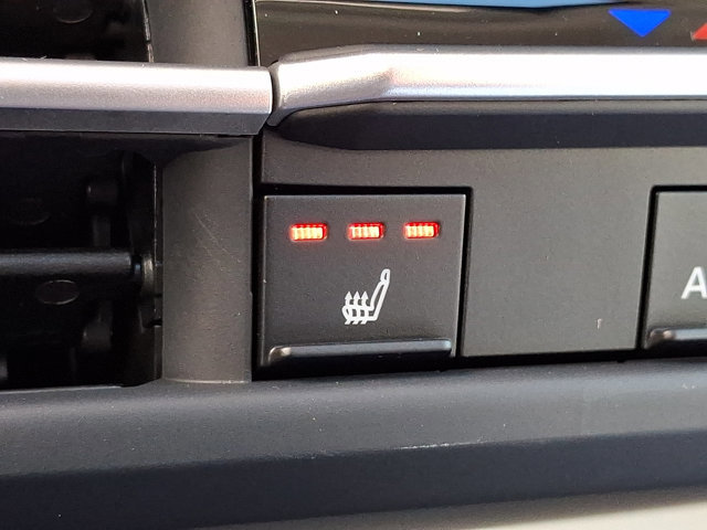 Certified 2026 Toyota Sienna XLE image 30