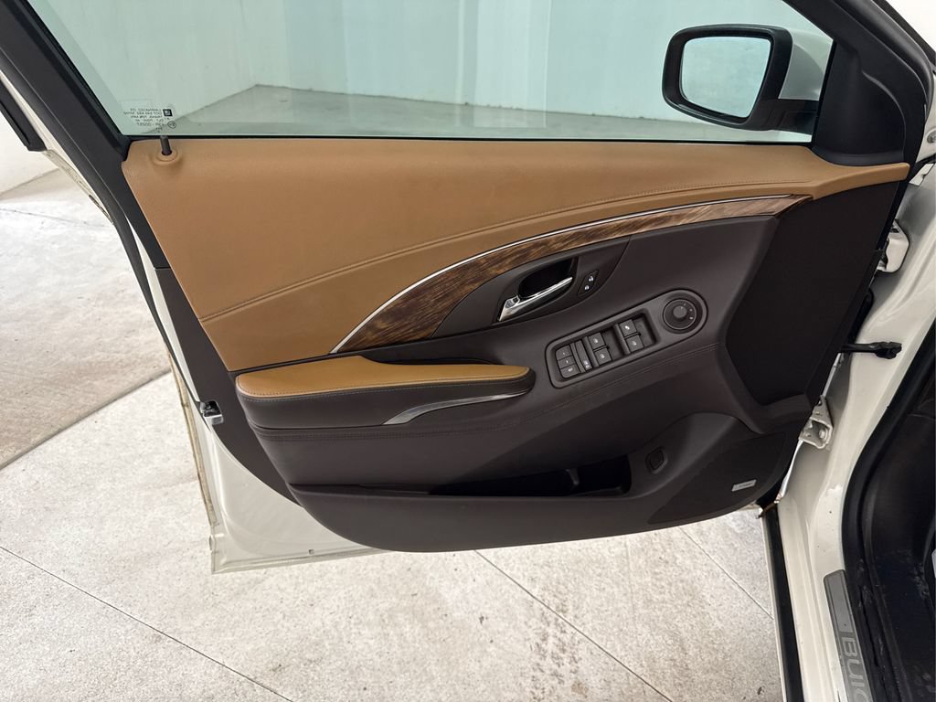 Used 2014 Buick LaCrosse Premium FWD image 31