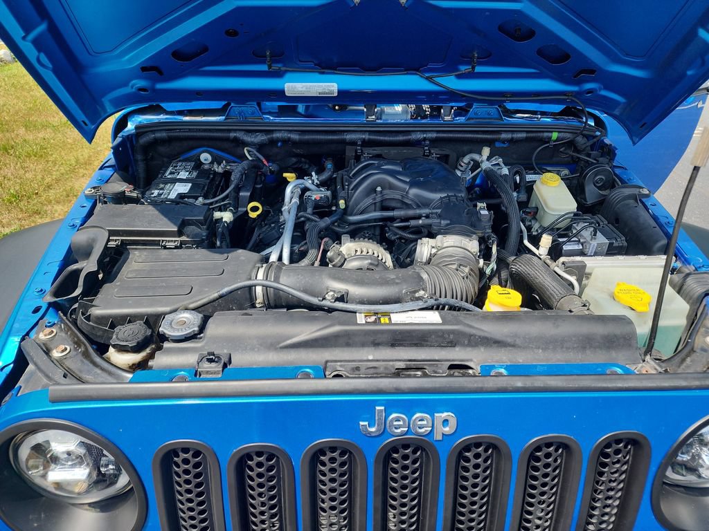Used 2015 Jeep Wrangler Unlimited Sport w/ Quick Order Package 24S AWD/4WD image 25