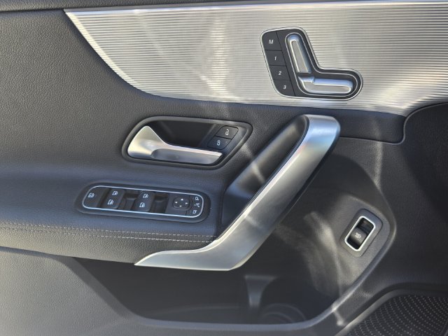 Used 2021 Mercedes-Benz A 220 image 28