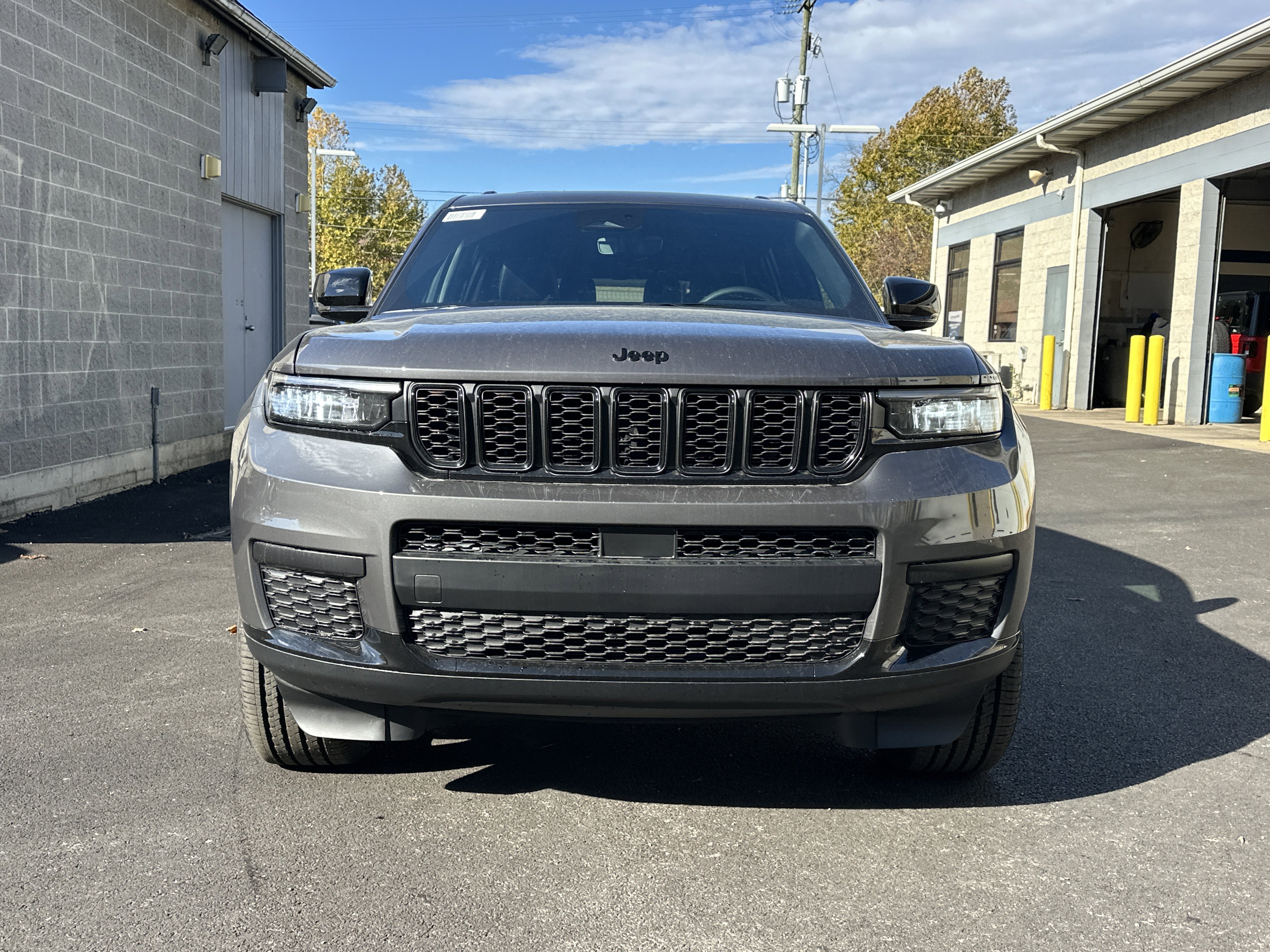 New 2025 Jeep Grand Cherokee L Altitude image 23