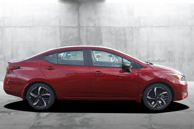 New 2025 Nissan Versa SR w/ Trunk Package image 5