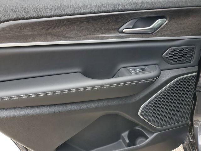 New 2026 Jeep Grand Cherokee L Limited image 17