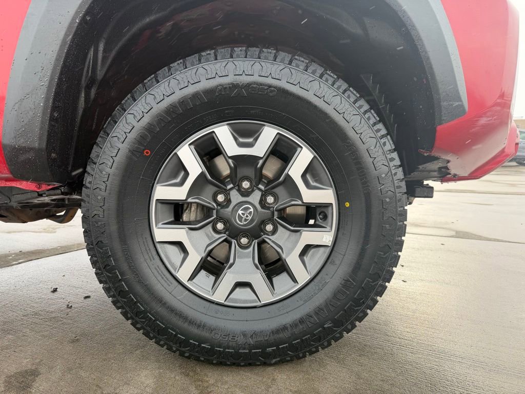 Used 2023 Toyota Tacoma TRD Off-Road image 30