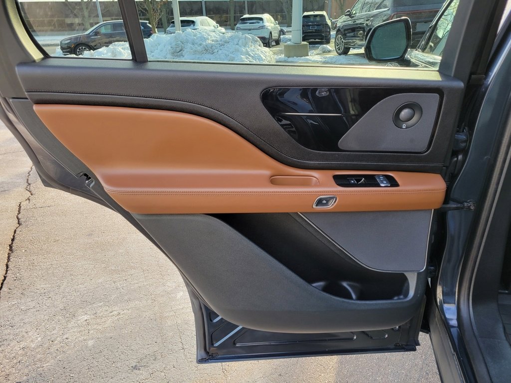 Certified 2024 Lincoln Aviator Reserve w/ Elements Package Plus image 19