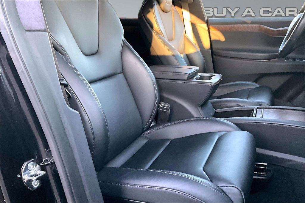 Used 2019 Tesla Model X 100D image 7