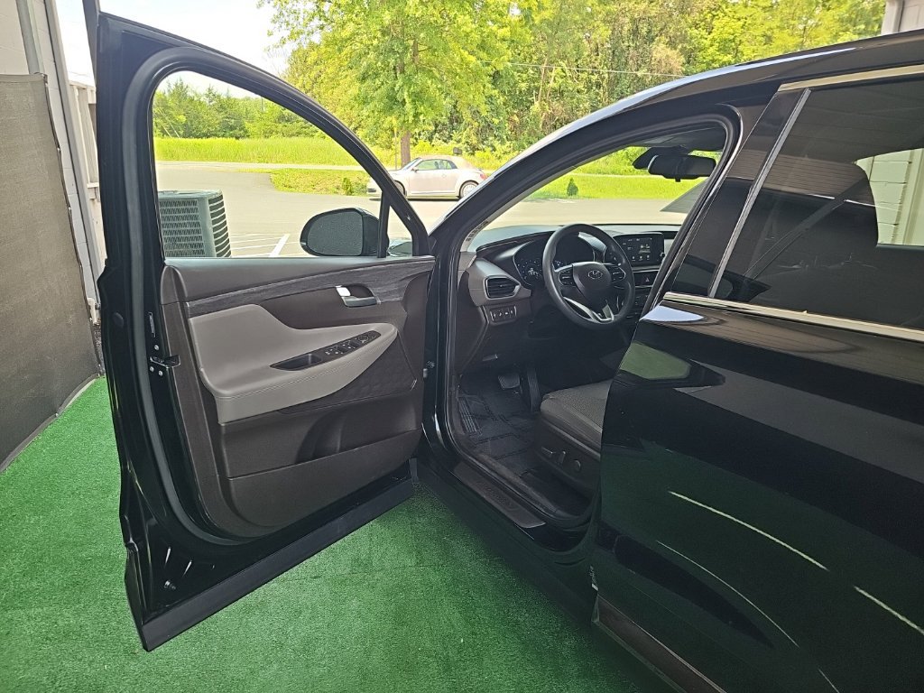 Used 2019 Hyundai Santa Fe SEL FWD image 33