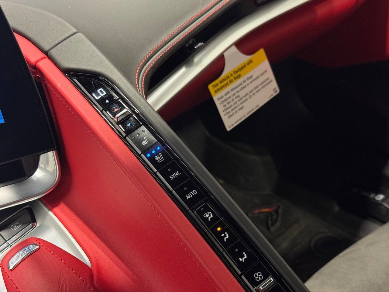 Used 2024 Chevrolet Corvette Stingray Premium Conv w/ Z51 Performance Package image 37