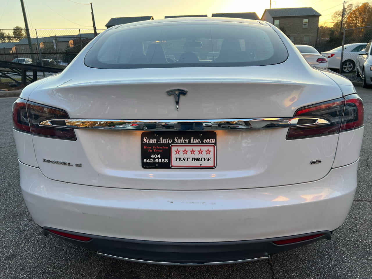 Used 2013 Tesla Model S Signature Performance image 5