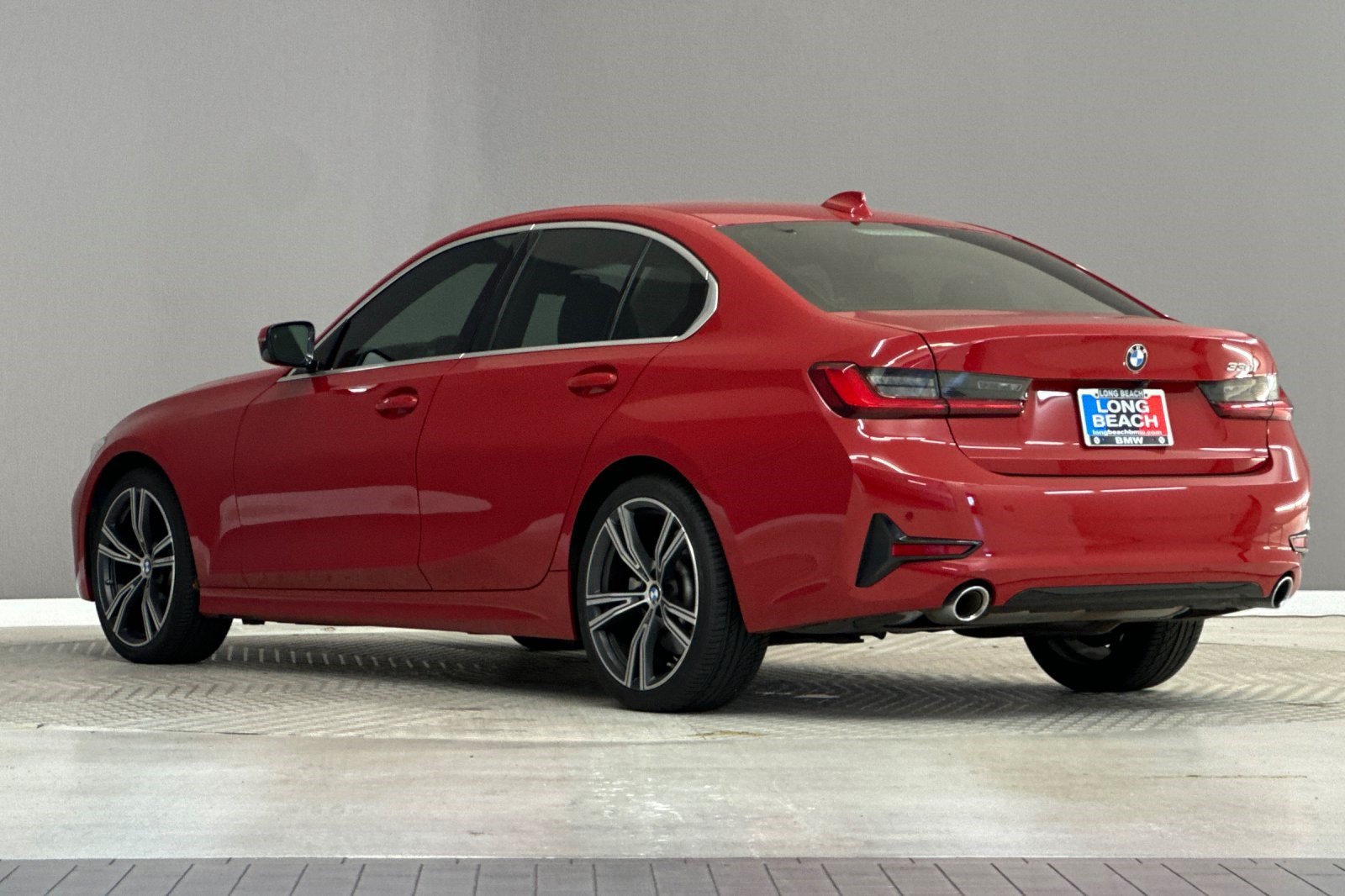 Used 2021 BMW 330i Sedan w/ Premium Package RWD image 3