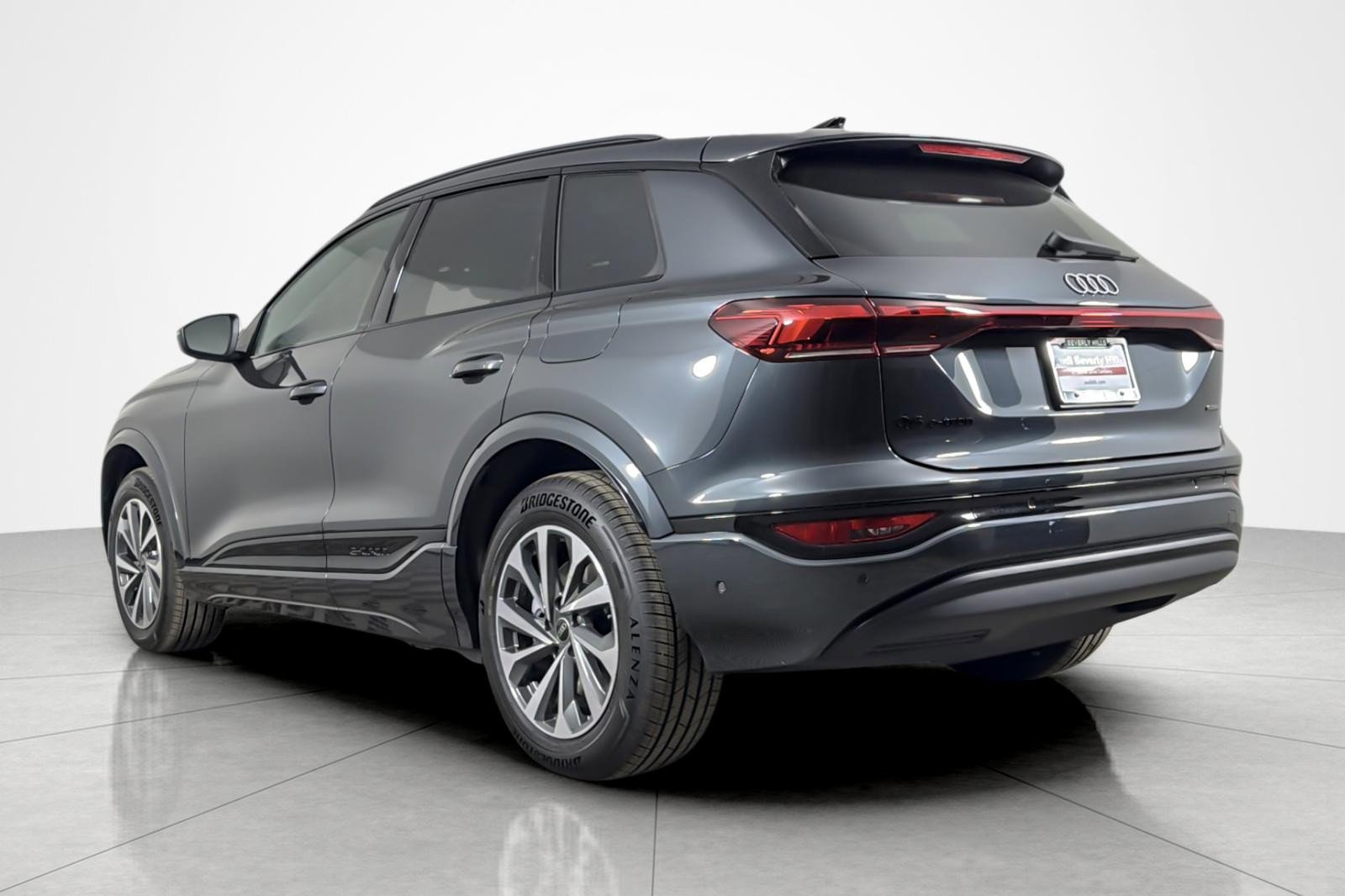 New 2027 Audi Q6 e-tron Premium AWD/4WD image 4