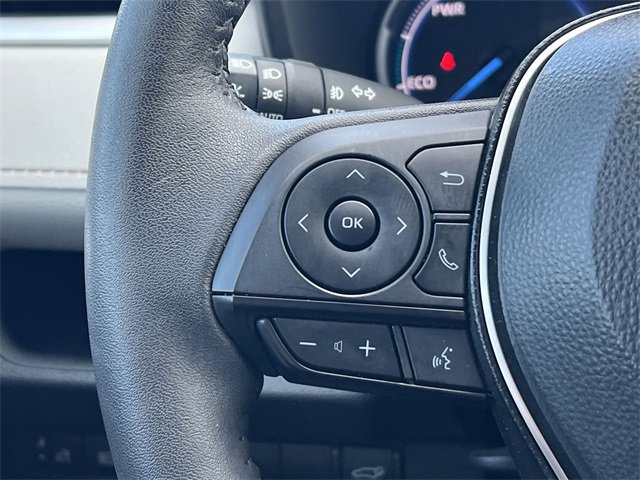 Used 2025 Toyota RAV4 XLE Premium image 22