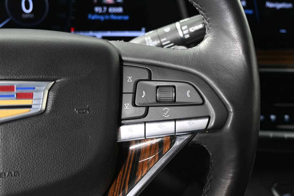 Used 2024 Cadillac Escalade ESV Luxury w/ LPO, Floor Liner Package AWD/4WD image 40