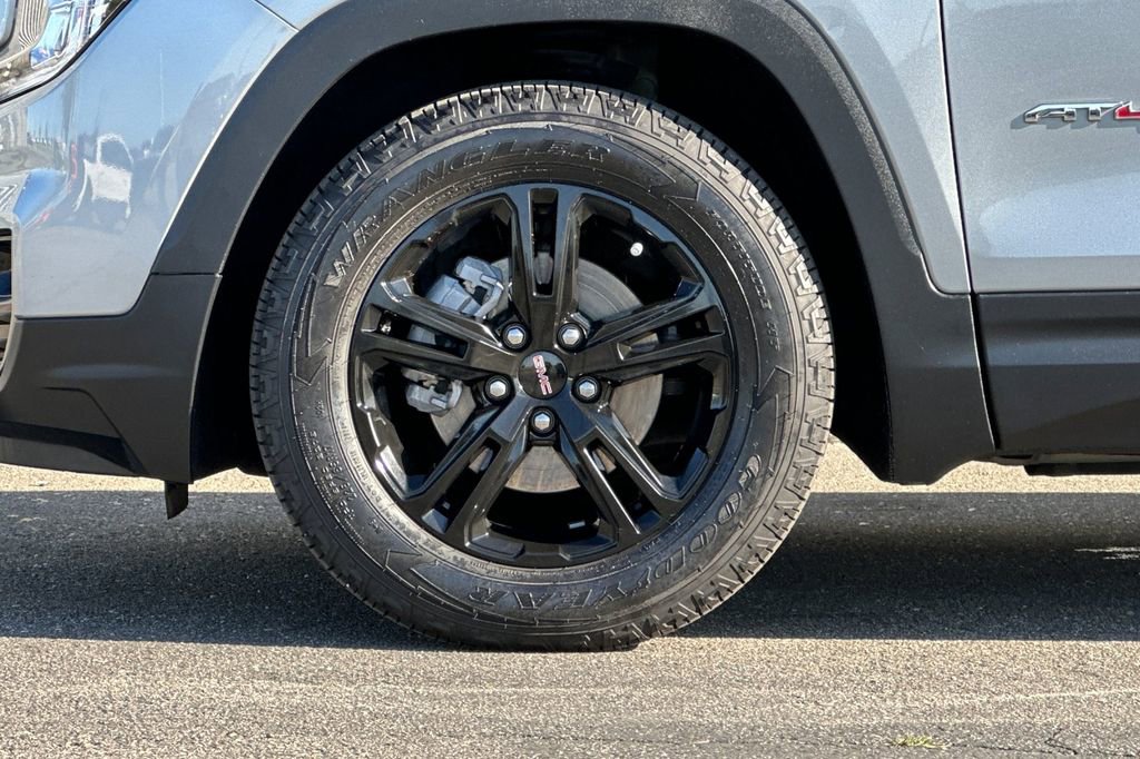 Used 2024 GMC Terrain AT4 w/ Infotainment Package II AWD/4WD image 27
