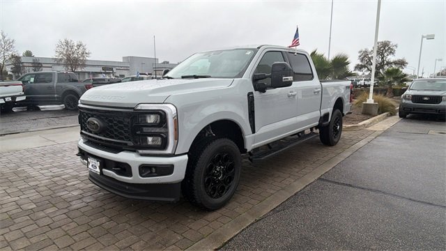New 2026 Ford F350 Lariat w/ Black Appearance Package image 7