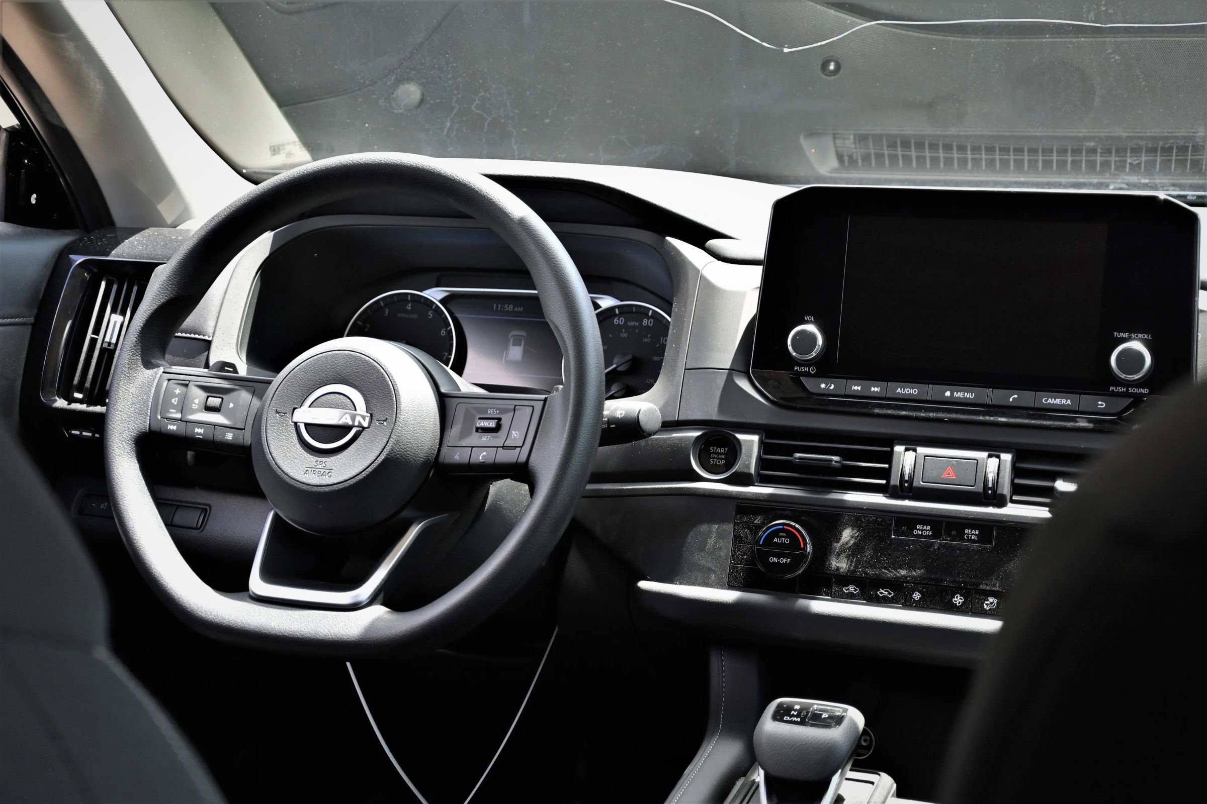 Used 2025 Nissan Pathfinder S image 10