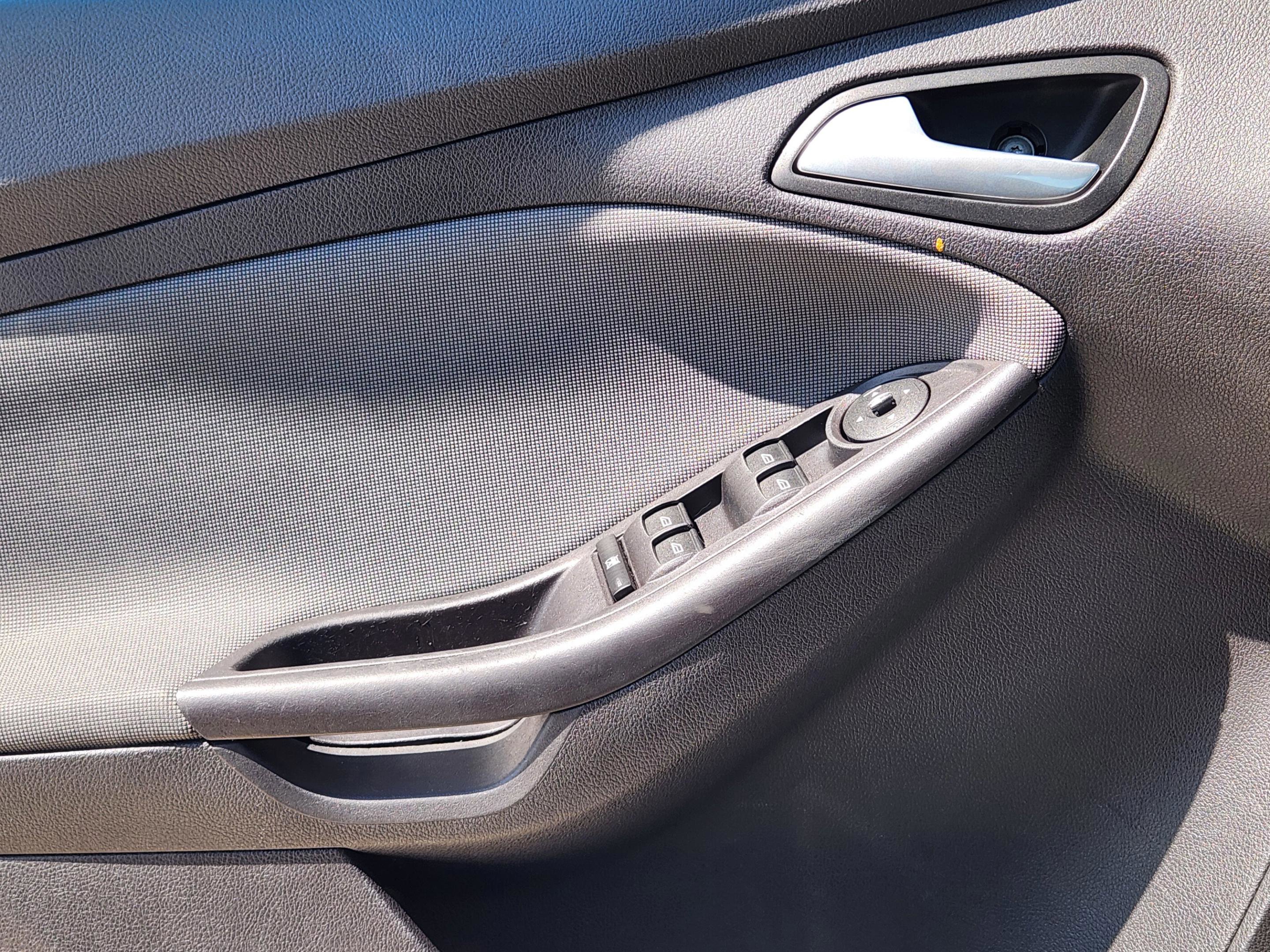 Used 2014 Ford Focus SE image 20