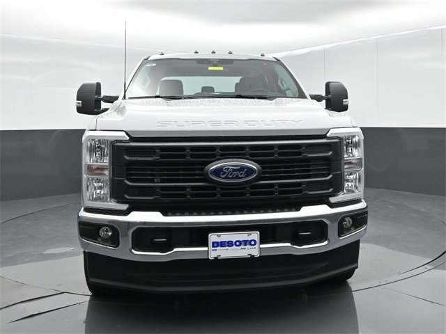 New 2026 Ford F350 XL image 3