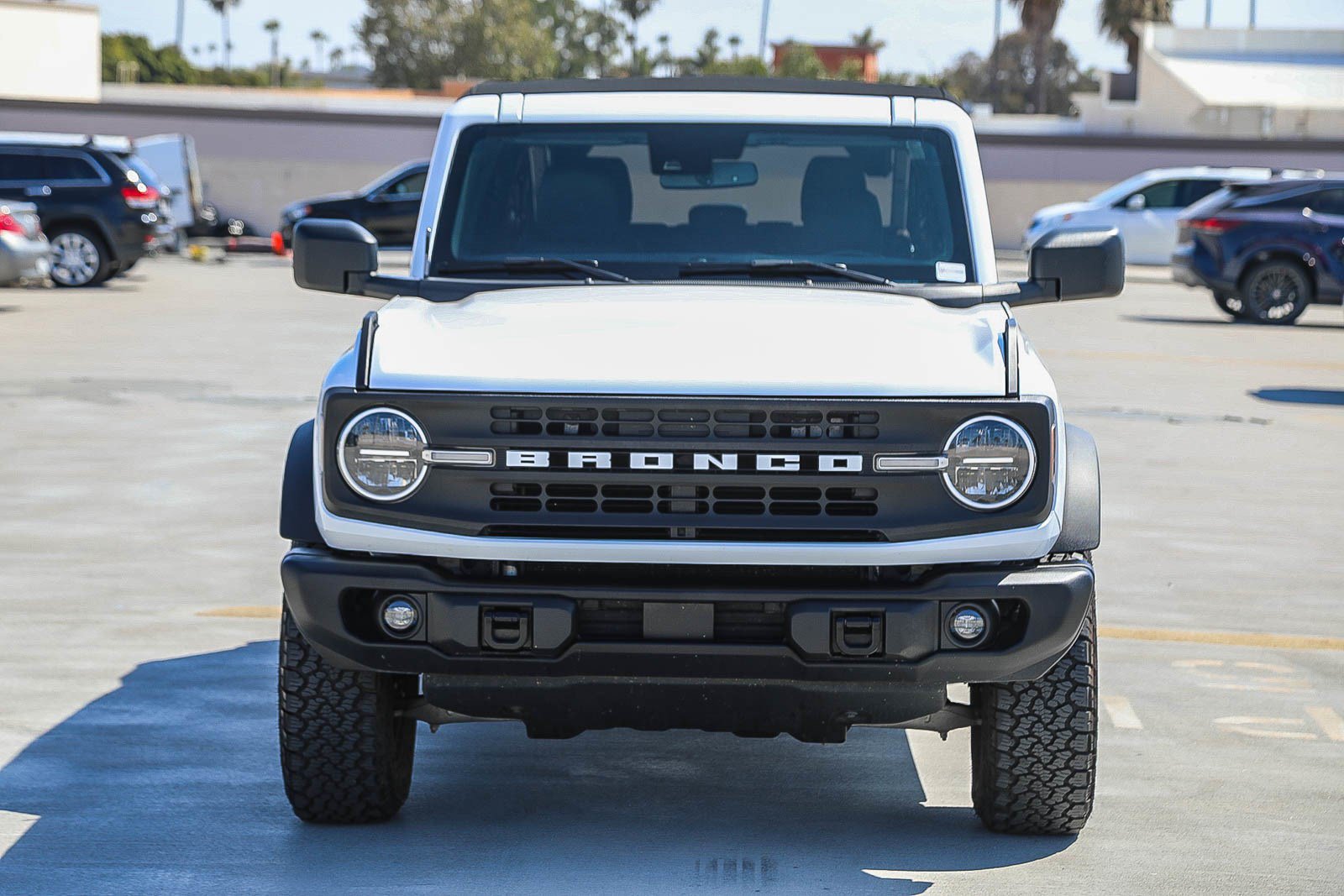 Used 2024 Ford Bronco Black Diamond AWD/4WD image 2