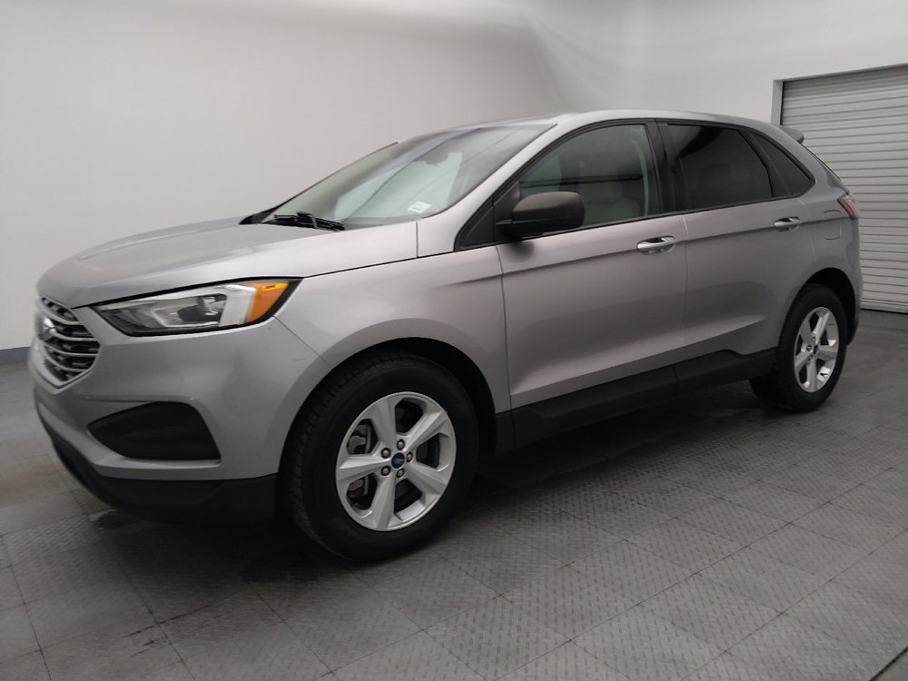 Used 2021 Ford Edge SE image 2