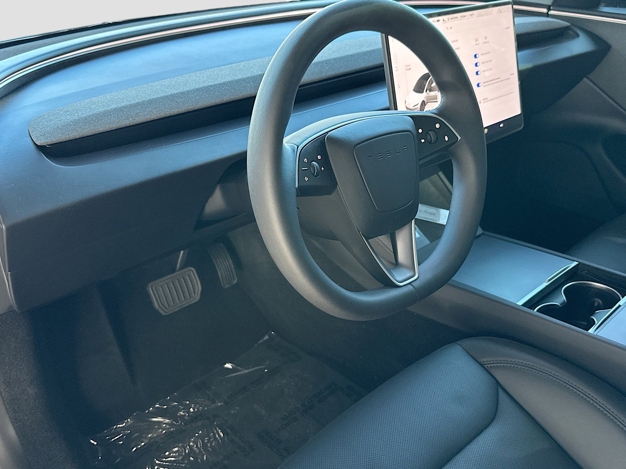 Used 2025 Tesla Model 3 Long Range image 9