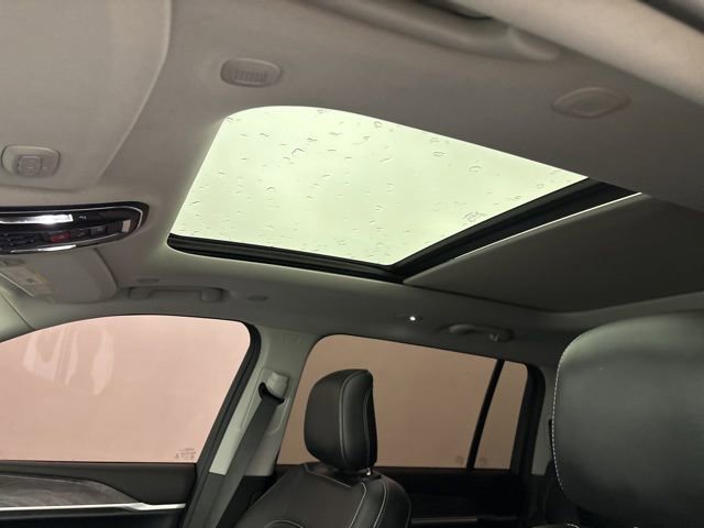 Used 2022 Jeep Grand Cherokee L Limited image 10